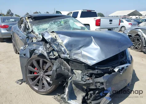 2016 Tesla Model S z USA, uszkodzony, nr VIN 5YJSA1E43GF171764